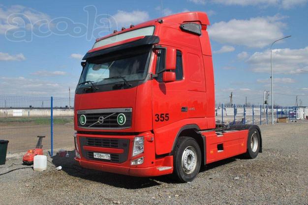 Седельный тягач Volvo 2010 год выпуска